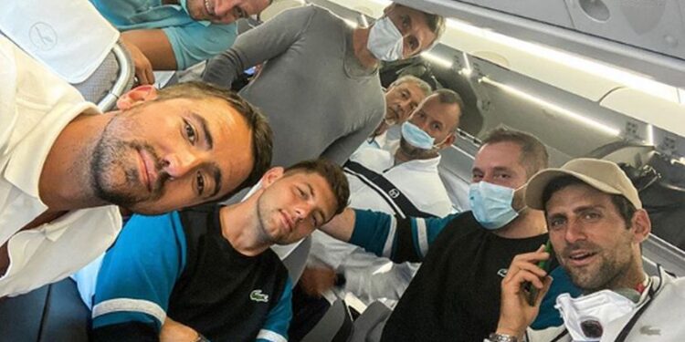 Teniski tim Srbije imao ludu sreću da uđe u avion do Evrope (FOTO)