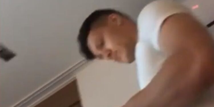 Jović se “skrasio” u karantinu: Luka vozi bicikl dok trudna Sofija vežba na traci (FOTO)