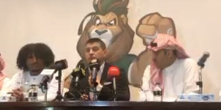 Milojevića u Saudijskoj Arabiji dočekali kao kralja: Aplauz prekidao predstavljanje (VIDEO)