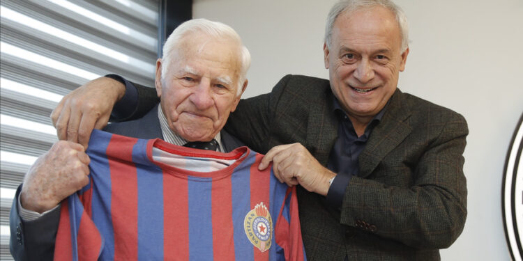 Legendarni Valok proslavio 93. rođendan!