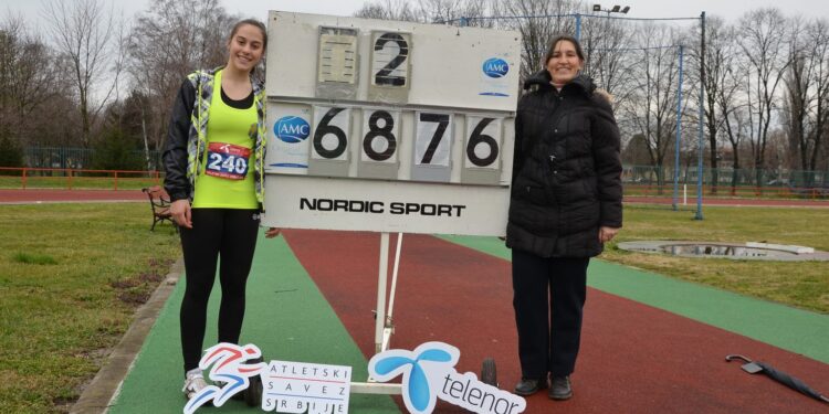 Vilagoš srušila svetski rekord u juniorskoj konkurenciji