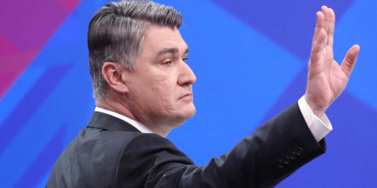 Milanović iz kabineta uklonio Tuđmana, Stepinca i ostale biste