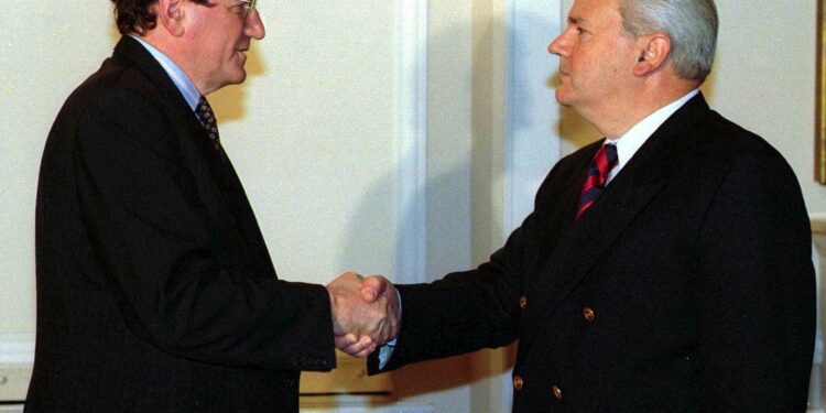 Ričard Holbruk: Đukanović je bio iskreni saveznik NATO-a tokom rata na Kosovu