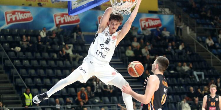 Partizanov biser i sin legende Zvezde ide na NBA draft