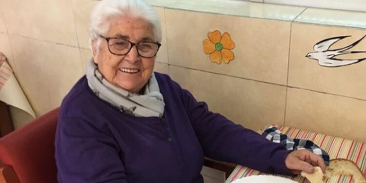 Fabregasova prababa u 95. godini pobedila koronu i postala medicinski fenomen (FOTO)