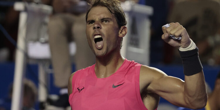 Nadal povredio leđa igrajući virtuelni tenis, morao je da odloži meč (VIDEO)