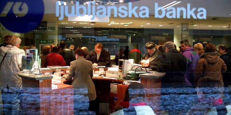 Slovenija suspendovala isplatu dividendi banaka i štedionica