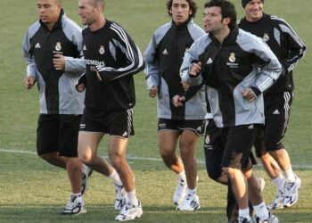 Zidan, Mesi ili Ronaldo: Ko je najbolji u poslednjih 25 godina? (FOTO)