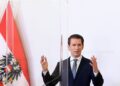 Kome veruje Kurc u zemlji i inostranstvu?