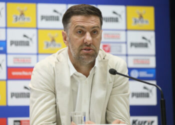 Bivši selektor Srbije ide u političare: Krstajić se sprema za izbore?