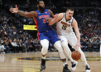 NBA zvezda rasplakala konobaricu bakšišem na račun od 164 dolara (FOTO)