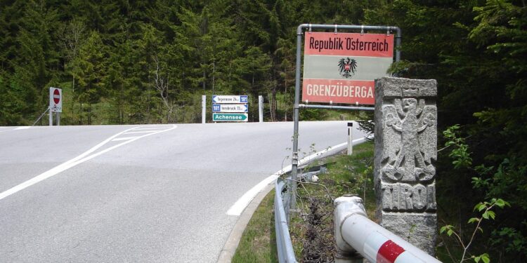 Austrija otvorila granice prema šest država
