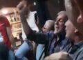 Željko Obradović peva himnu Partizana uz trubače: Legendarni Žoc se dobro opustio u rodnom Čačku (VIDEO)