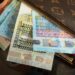 Dinar bez promene, kurs 117,59 za evro