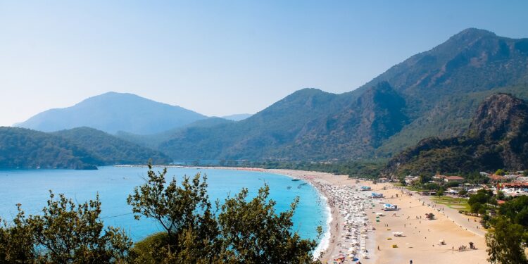 Ukrajina zapretila Turskoj da će izgubiti turiste zbog “Kaćuše” (VIDEO)