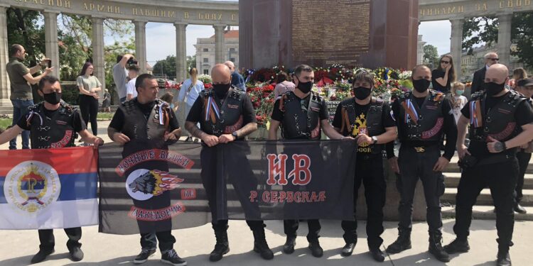 Noćni vukovi iz SRB, RS i S.Makedonije na Dan pobede u Beču (FOTO)