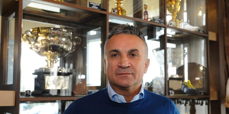 “Gospodo, napravite najboljeg sportistu na svetu, pa se onda javite”