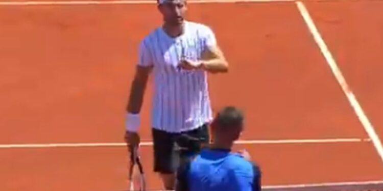 Dimitrov izbegao pozdrav sa Ćorićem: Bugarin predosećao da nije reč samo o “sunčanici” (VIDEO)