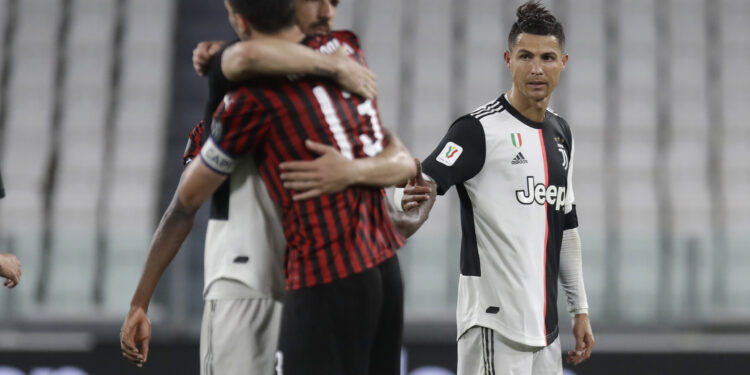 Fudbal se vratio u Italiju: Juventus u finalu, Ronaldo promašio penal, crveni za Rebića posle “jezivog” starta