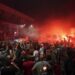 Srbi su „divljaci“, a slavlje Liverpula predivno: Engleski mediji ni reč o korona žurki Redsa (FOTO/VIDEO)