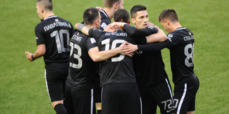 Prekid, poluvreme od 63 minuta i pobeda Partizana za polufinale Kupa