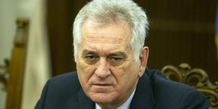 Tomislav Nikolić imao saobraćajnu nesreću