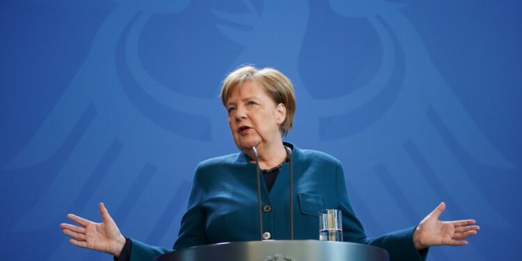 Merkel: Potrebno je da se Kina otvori za evropske kompanije