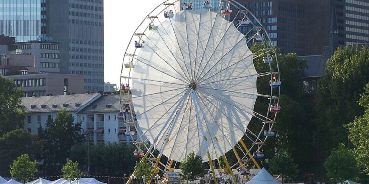 Frankfurt: Uhapšeno 39 ljudi zbog nereda na “korona žurci”