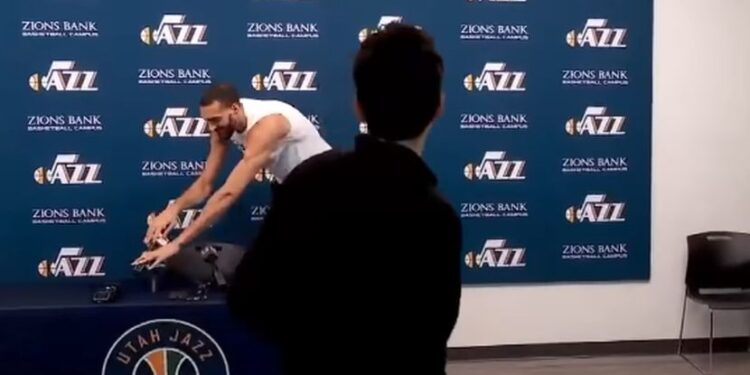 Slučajnost ili ne? Gober prekinuo, pa nastavio NBA ligu (VIDEO)