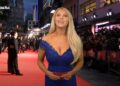 Emine grudi u prvom planu: Uz Lids u Premijer ligu stiže i seksi novinarka
