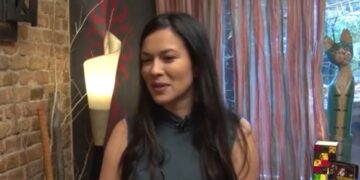 Glumica otišla na selo: Marija Petronijević sve radi sama, a sada vozi i traktor (VIDEO)