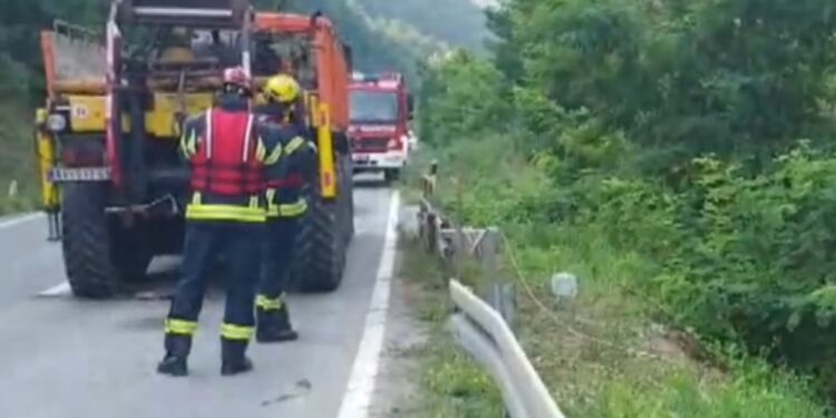 Nađeno telo devojčice (11) koja je u autu sa ocem i bratom sletela u reku