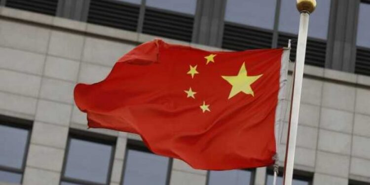 Kina: Velika Britanija će snositi posledice zbog ponude građanima Hongkonga