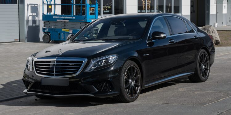 “Mercedes-Benc” u Kini povlači više od 660.000 vozila