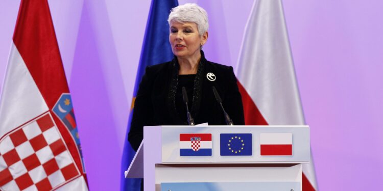 Ispovest Jadranke Kosor: Očuh mi se sa 15 uvukao u krevet