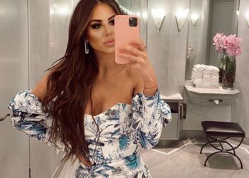 Zorannah ispozirala u bikiniju, komentari ne prestaju da se nižu (FOTO)