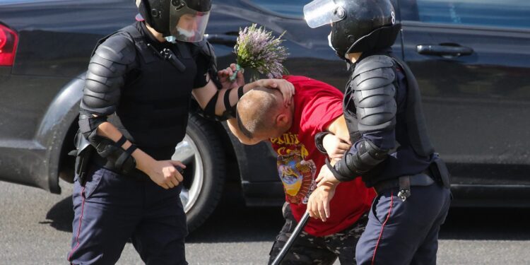 “Beloruska policija koristila bojevu municiju”