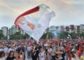 Crna Gora slavila i večeras: Sirene, vatrometi, kolona… (VIDEO)