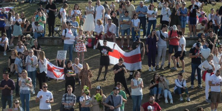 Kontramiting u Minsku: Lukašenkove pristalice izlaze na ulicu