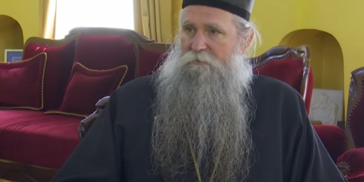 Episkop Joanikije: Mirno smeniti vlast koja je uvela bezakonje