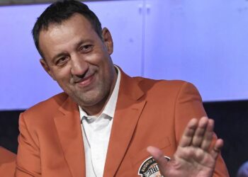 Divac podneo ostavku u Sakramentu: Preuzeo je odgovornost za debakl Kingsa