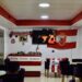 Srpska, zvezdaška kafana usred Tirane: Dresovi, šalovi i Čolina slika oduševili crveno-bele (FOTO)