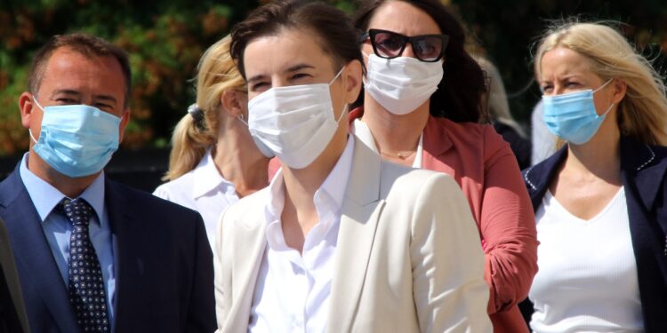“Moja prva plata”: Srbija ulaže dve milijarde dinara za 10.000 mladih