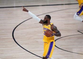 Lebron i Dejvis su mašine – Lejkersi u polufinalu Zapada (VIDEO)