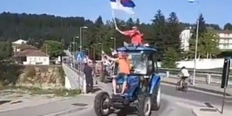 Beranci odgovorili Markoviću na pretnje da će proterati sveštenike (VIDEO)