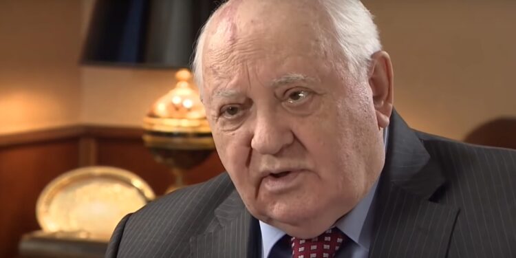 Gorbačov otkrio u čemu je Lukašenko pogrešio