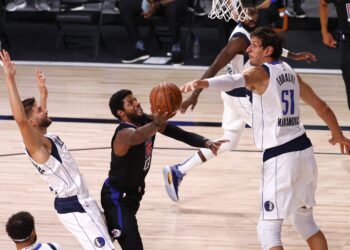 Bobi koristio minute: Dončić i Dalas preslišali Kliperse (VIDEO)