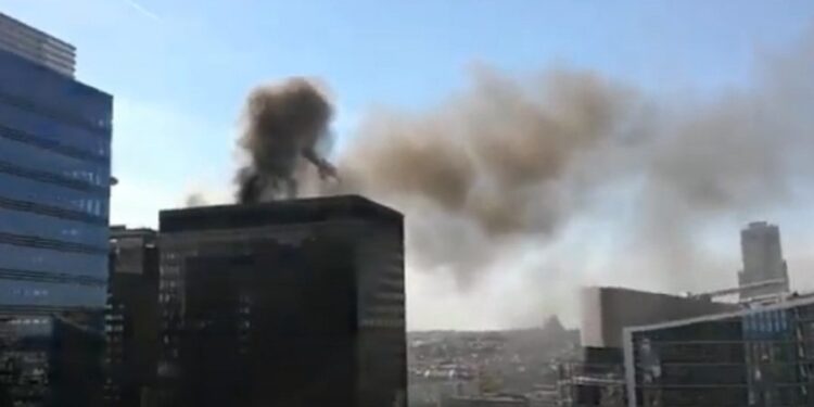 Požar u zgradi Svetskog trgovinskog centra u Briselu (VIDEO)