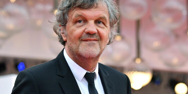 Kusturica pozvan da snimi film od interesa za srpski narod