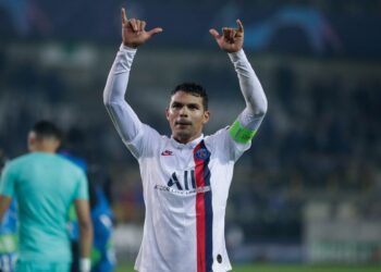 Čelsi „betonirao“ odbranu: Tijago Silva stigao na Stamford Bridž